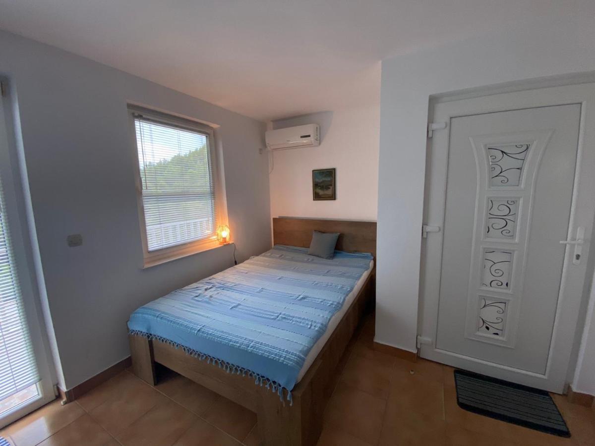 Apartman Ana Apartment Zuljana Luaran gambar